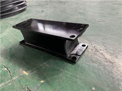 Bomag Rubber Mount BW212D {1}} / 06180100 بجودة جيدة
